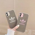 Adidas ブランド iphone12/12 pro/12pro maxケース かわいい 個性潮 アディダス iphone 12mini/11/x/8/7スマホケース 四角保護 LINE注文可 iphone12mini/11pro maxケース 安い ファッション メンズ レディース